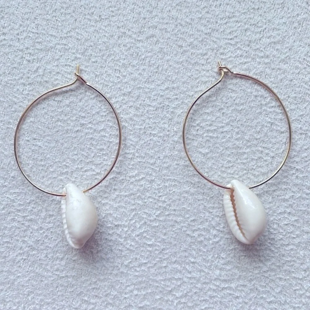 Hoop + sea shell earrings